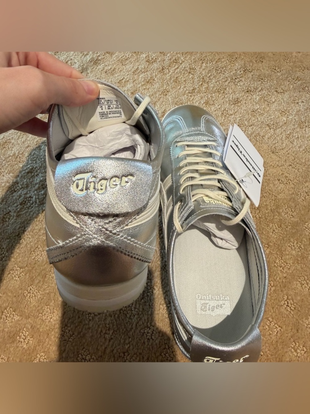 Onitsuka Tiger Mexico 66 SD sneakers/trainers in pure silver/cream color way - Picture 6 of 9